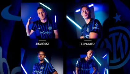 世界杯官网直播客户端下载入口-国米2月最佳球员候选：泽林斯基、埃斯波西托、阿坎吉、迪马尔科